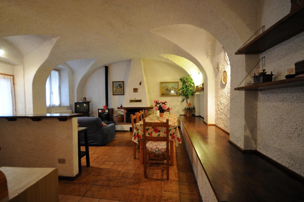 Villa Casa Anna Pieve Di Ledro Habitación foto